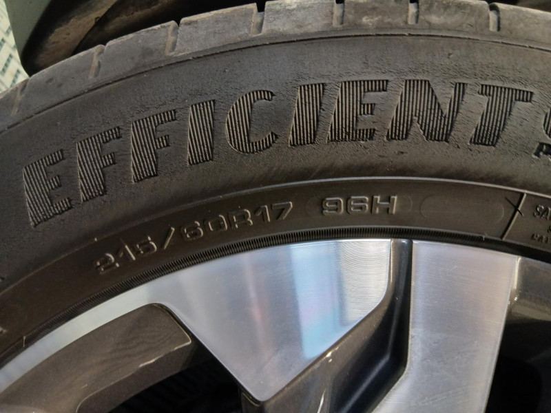 Photo 42 de l'offre de PEUGEOT RIFTER Standard 1.5  BlueHDi 130 EAT8 GT Line à 24990€ chez MKP Distribution