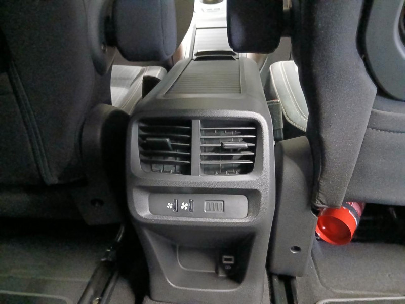 Photo 33 de l'offre de PEUGEOT RIFTER Standard 1.5  BlueHDi 130 EAT8 GT Line à 24990€ chez MKP Distribution