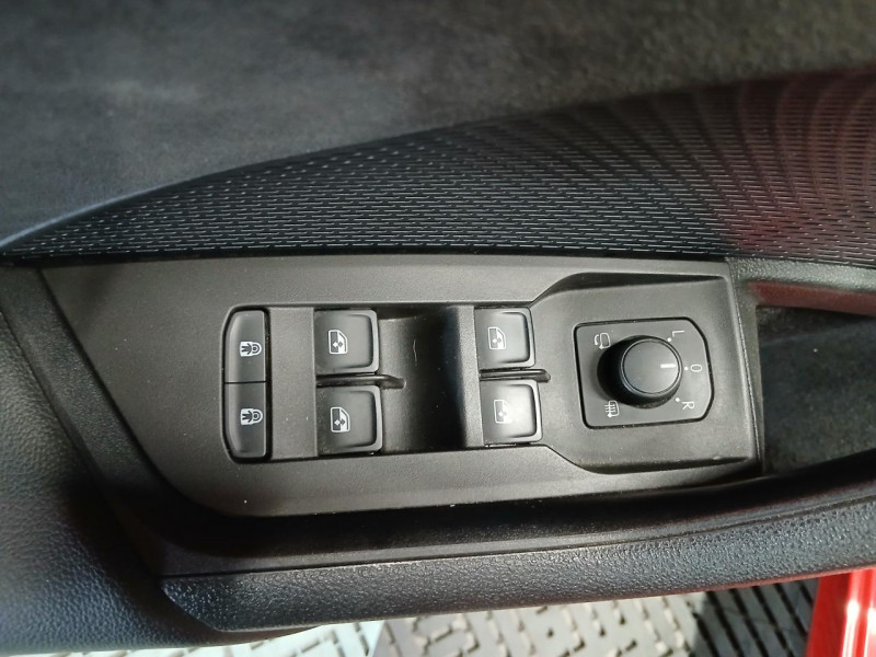 Photo 44 de l'offre de SKODA Octavia combi 1.4 TSI 245 DSG6 RS à 25990€ chez MKP Distribution