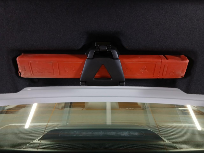 Photo 11 de l'offre de PEUGEOT 508 1.6 BlueHDi 120 EAT6  Allure à 13490€ chez MKP Distribution