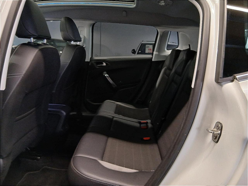 Photo 15 de l'offre de PEUGEOT 2008  1.6 BlueHDi 100 ALLURE BVM à 10990€ chez MKP Distribution