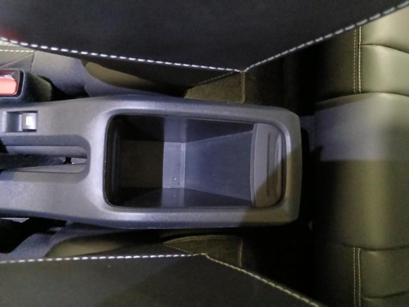 Photo 32 de l'offre de PEUGEOT 2008  1.6 BlueHDi 100 ALLURE BVM à 10990€ chez MKP Distribution