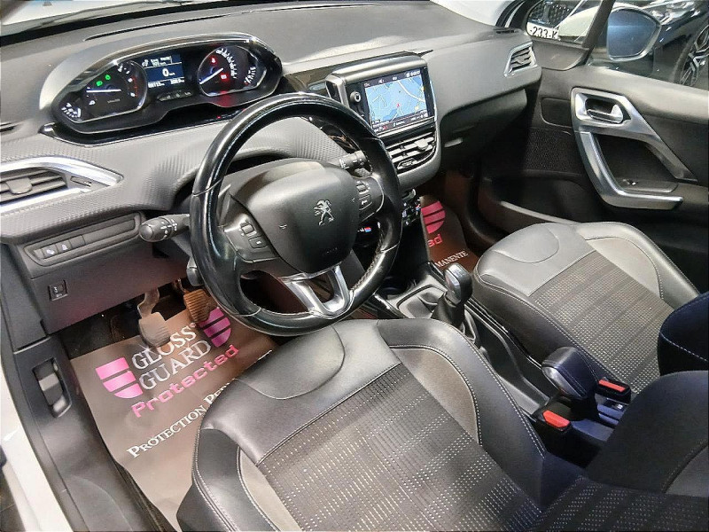 Photo 11 de l'offre de PEUGEOT 2008  1.6 BlueHDi 100 ALLURE BVM à 10990€ chez MKP Distribution