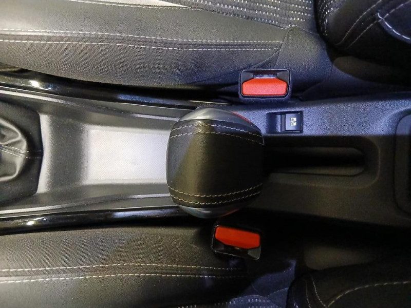 Photo 29 de l'offre de PEUGEOT 2008  1.6 BlueHDi 100 ALLURE BVM à 10990€ chez MKP Distribution