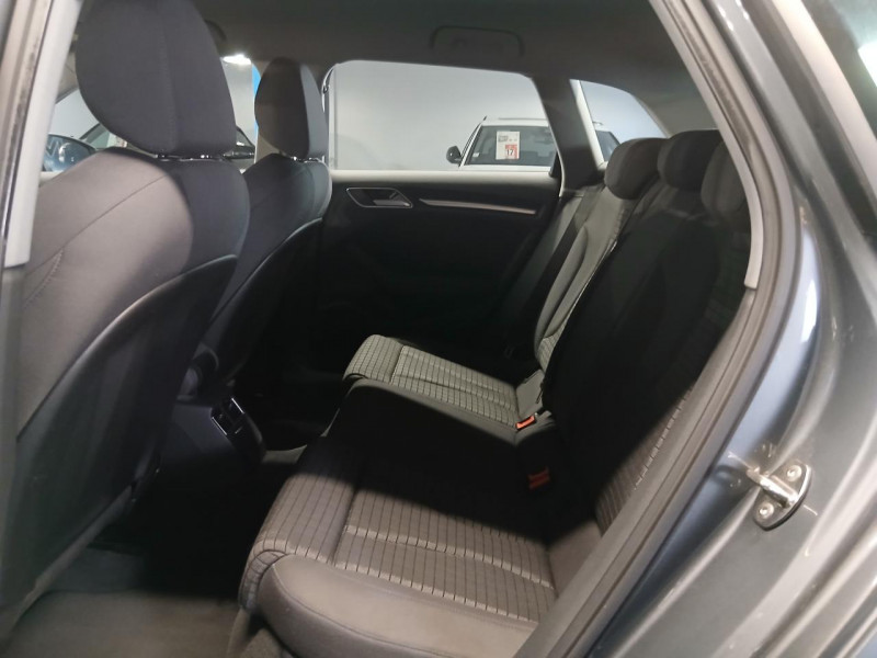 Photo 15 de l'offre de AUDI A3 SPORTBACK 1.5 35 TFSI 150 S tronic Sport à 17490€ chez MKP Distribution