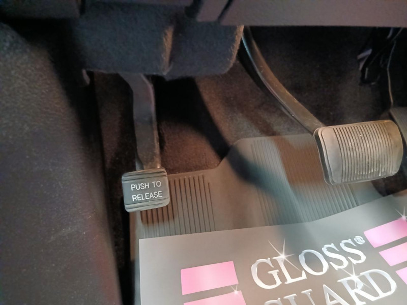 Photo 46 de l'offre de JEEP GRAND CHEROKEE  V6 3.0 CRD 250 4WD Limited BVA à 20990€ chez MKP Distribution