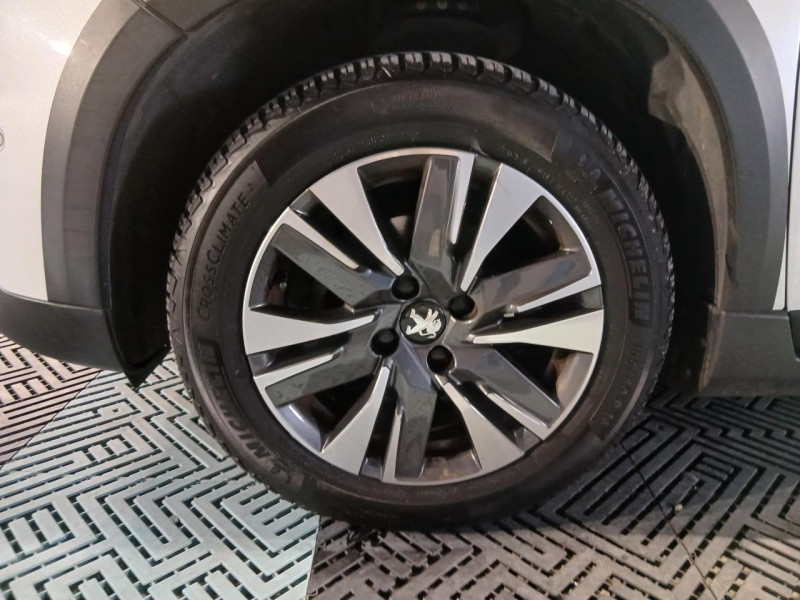 Photo 42 de l'offre de PEUGEOT 2008  1.6 BlueHDi 100 ALLURE BVM à 10990€ chez MKP Distribution