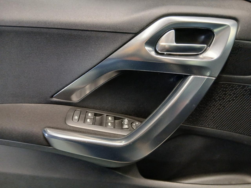 Photo 38 de l'offre de PEUGEOT 2008  1.6 BlueHDi 100 ALLURE BVM à 10990€ chez MKP Distribution