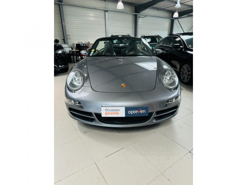 Photo 3 de l'offre de PORSCHE 911 997 Carrera S CABRIOLET 3.8 355 BVA   à 56990€ chez Occasions Champenoises