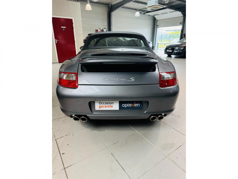 Photo 18 de l'offre de PORSCHE 911 997 Carrera S CABRIOLET 3.8 355 BVA   à 56990€ chez Occasions Champenoises