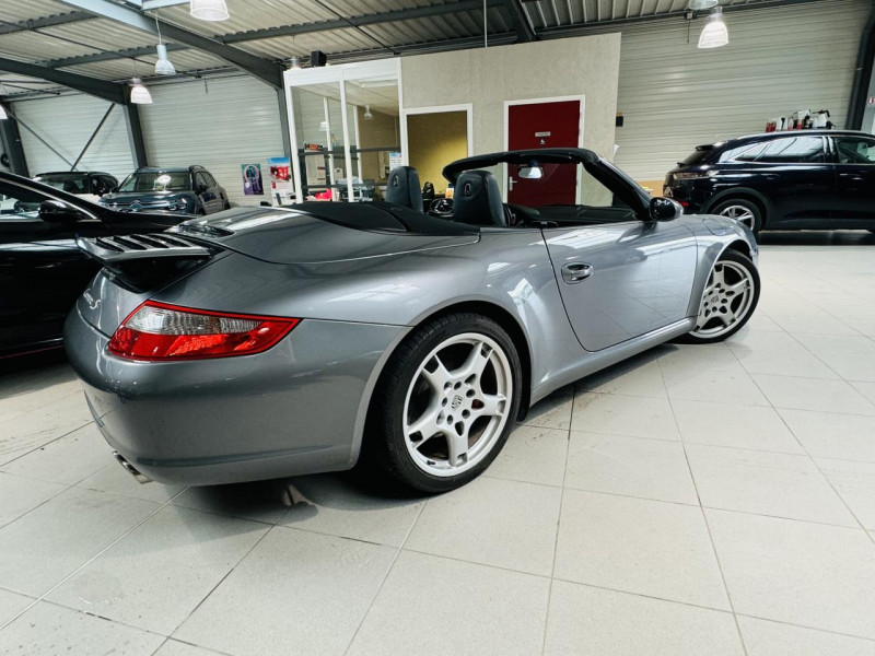 Photo 19 de l'offre de PORSCHE 911 997 Carrera S CABRIOLET 3.8 355 BVA   à 56990€ chez Occasions Champenoises