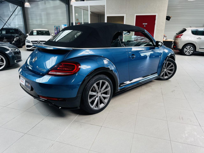 Photo 25 de l'offre de VOLKSWAGEN COCCINELLE Cabriolet 1.4 TSI 150 R-LINE DSG7 à 25990€ chez Occasions Champenoises