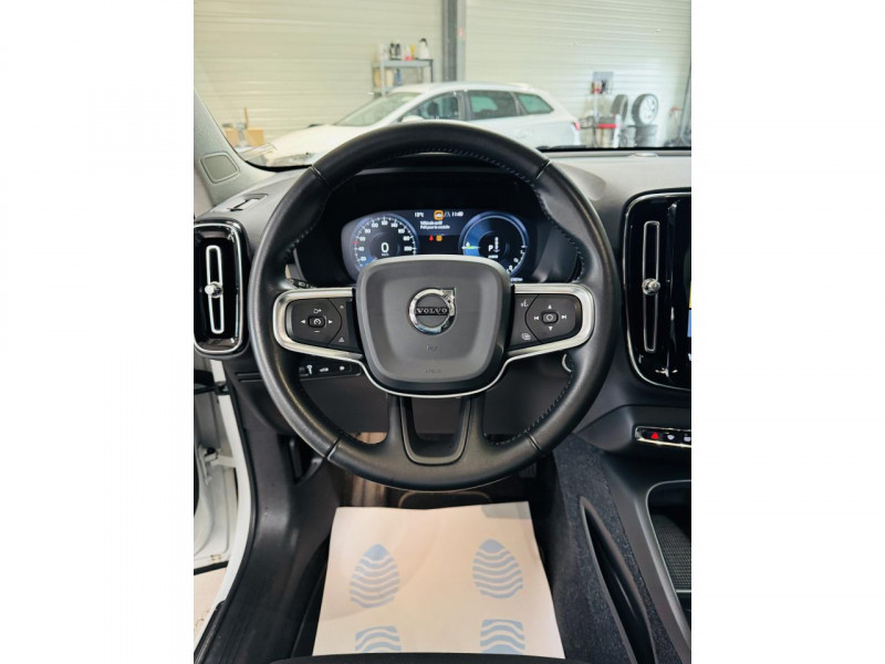 Photo 4 de l'offre de VOLVO XC40 T5 Recharge 180+82 ch DCT7 Momentum Business à 25990€ chez Occasions Champenoises