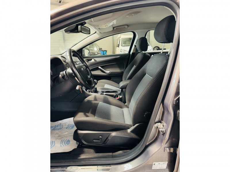 Photo 8 de l'offre de FORD MONDEO 1.6 EcoBoost 160 S&S Edition à 10990€ chez Occasions Champenoises