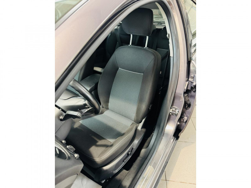 Photo 7 de l'offre de FORD MONDEO 1.6 EcoBoost 160 S&S Edition à 10990€ chez Occasions Champenoises