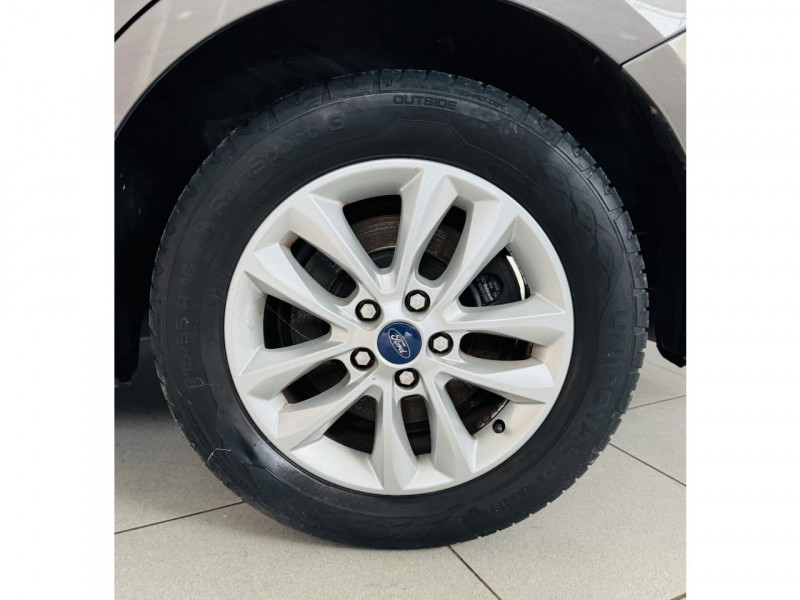 Photo 19 de l'offre de FORD MONDEO 1.6 EcoBoost 160 S&S Edition à 10990€ chez Occasions Champenoises