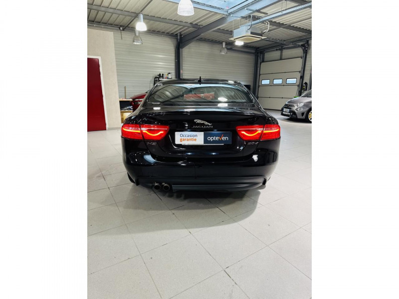 Photo 19 de l'offre de JAGUAR XE  2.0 D 180 BVA R-Sport à 16490€ chez Occasions Champenoises