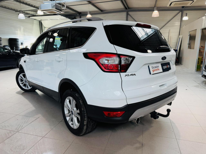 Photo 16 de l'offre de FORD KUGA 1.5 TDCi 120 S&S 4x2 Powershift Titanium Business à 15990€ chez Occasions Champenoises