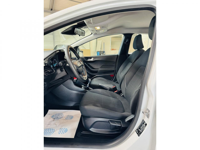 Photo 8 de l'offre de FORD FIESTA  1.0 EcoBoost 100 ch S&S BVM6 Trend Business Nav à 11490€ chez Occasions Champenoises
