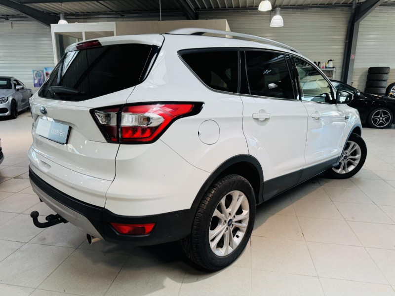 Photo 18 de l'offre de FORD KUGA 1.5 TDCi 120 S&S 4x2 Powershift Titanium Business à 15990€ chez Occasions Champenoises