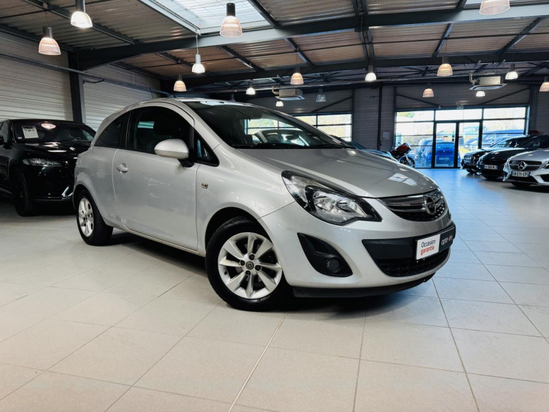 Opel CORSA  1.2 85 ch Twinport Graphite ESSENCE Gris métallisé Occasion à vendre