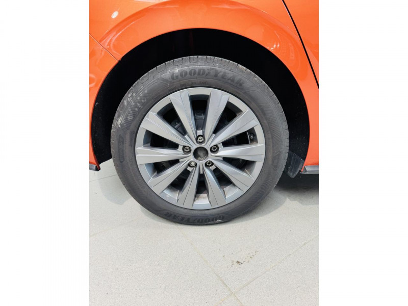 Photo 20 de l'offre de VOLKSWAGEN POLO 1.6 TDI 95 S&S BVM5 R-line à 15990€ chez Occasions Champenoises