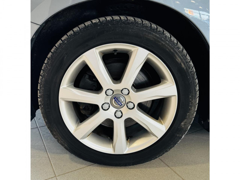 Photo 20 de l'offre de VOLVO V60  D2 120 ch Stop&Start Summum à 15990€ chez Occasions Champenoises