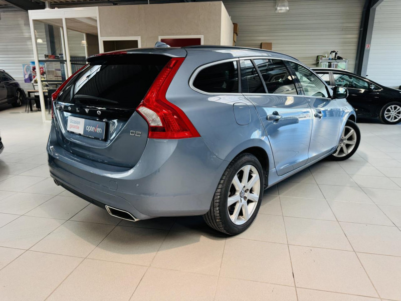 Photo 19 de l'offre de VOLVO V60  D2 120 ch Stop&Start Summum à 15990€ chez Occasions Champenoises
