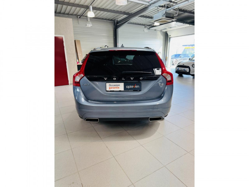 Photo 18 de l'offre de VOLVO V60  D2 120 ch Stop&Start Summum à 15990€ chez Occasions Champenoises