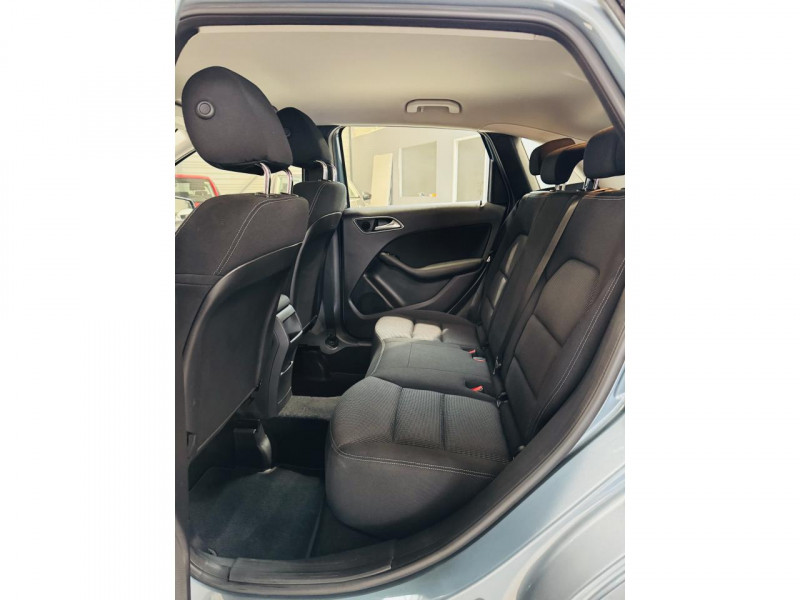 Photo 9 de l'offre de MERCEDES-BENZ CLASSE B 200 BlueEFFICIENCY Design 7-G DCT à 13490€ chez Occasions Champenoises