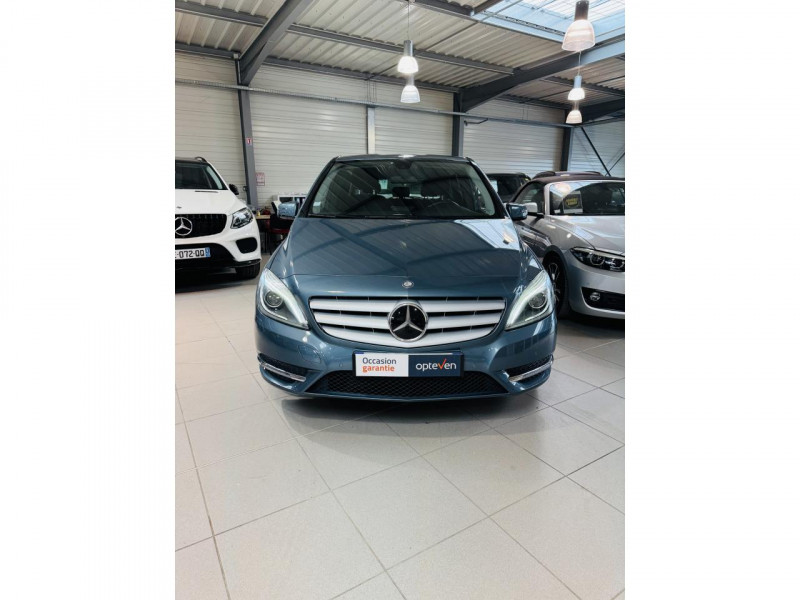 Photo 2 de l'offre de MERCEDES-BENZ CLASSE B 200 BlueEFFICIENCY Design 7-G DCT à 13490€ chez Occasions Champenoises