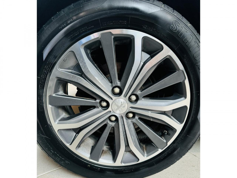 Photo 20 de l'offre de PEUGEOT 4008  1.6 HDi 115 4x4 Style  à 11490€ chez Occasions Champenoises
