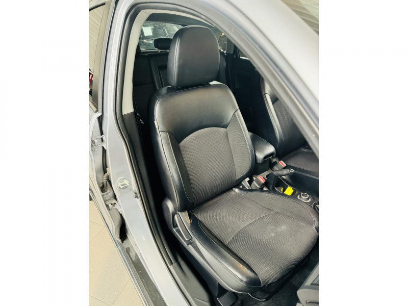 Photo 15 de l'offre de PEUGEOT 4008  1.6 HDi 115 4x4 Style  à 11490€ chez Occasions Champenoises