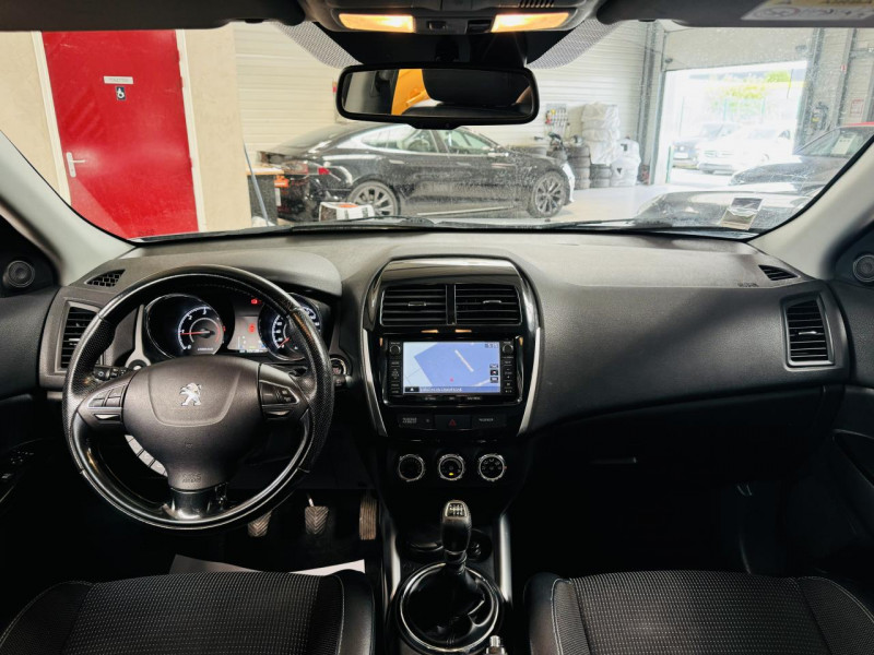 Photo 3 de l'offre de PEUGEOT 4008  1.6 HDi 115 4x4 Style  à 11490€ chez Occasions Champenoises