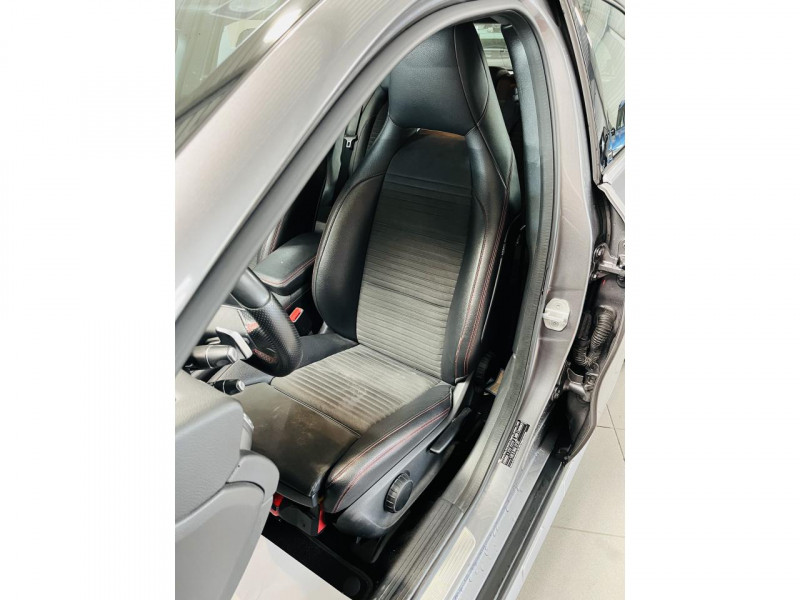Photo 7 de l'offre de MERCEDES-BENZ GLA 200 d Fascination 7-G DCT à 19990€ chez Occasions Champenoises