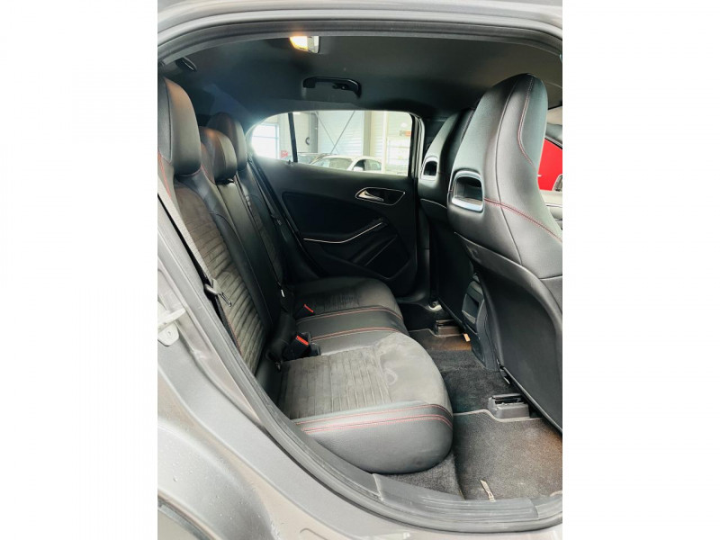Photo 11 de l'offre de MERCEDES-BENZ GLA 200 d Fascination 7-G DCT à 19990€ chez Occasions Champenoises