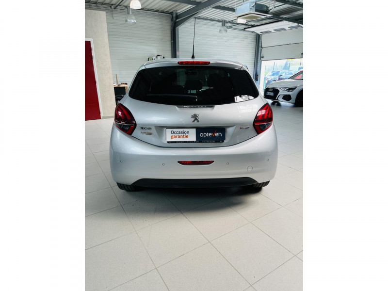Photo 15 de l'offre de PEUGEOT 208  1.6 BlueHDi 75ch BVM5 Style à 9990€ chez Occasions Champenoises