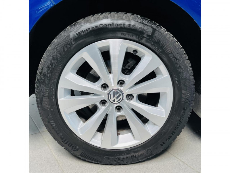 Photo 21 de l'offre de VOLKSWAGEN GOLF 1.6 TDI 115 Connect Pack R-LINE à 17990€ chez Occasions Champenoises