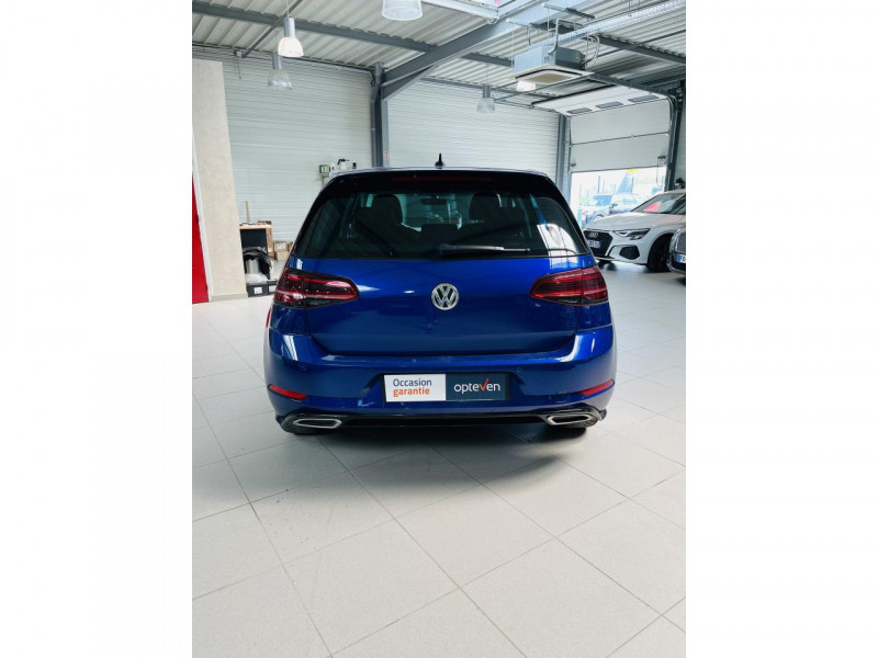 Photo 17 de l'offre de VOLKSWAGEN GOLF 1.6 TDI 115 Connect Pack R-LINE à 17990€ chez Occasions Champenoises