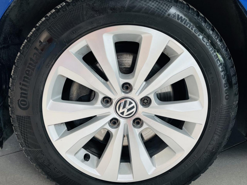 Photo 19 de l'offre de VOLKSWAGEN GOLF 1.6 TDI 115 Connect Pack R-LINE à 17990€ chez Occasions Champenoises