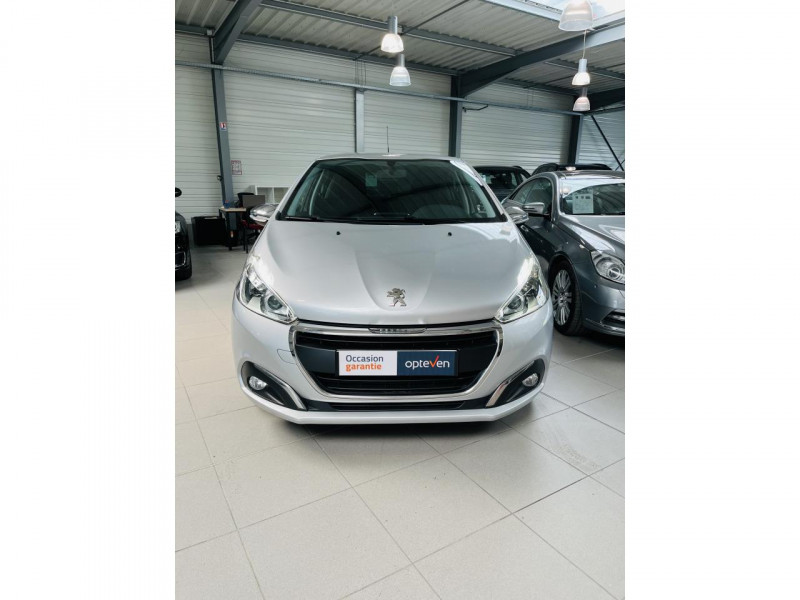 Photo 2 de l'offre de PEUGEOT 208  1.6 BlueHDi 75ch BVM5 Style à 9990€ chez Occasions Champenoises