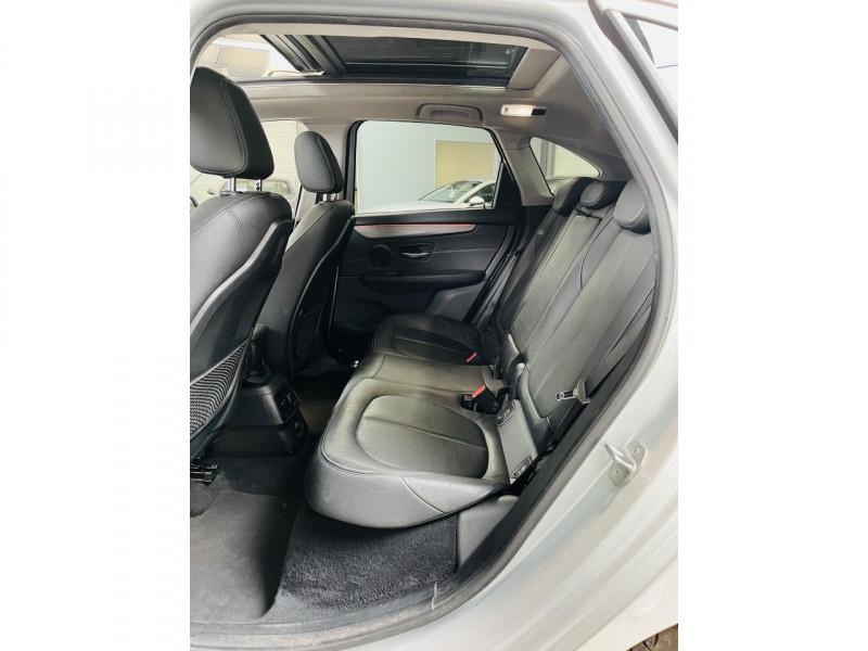 Photo 12 de l'offre de BMW SERIE 2 ACTIVE TOURER 225xe 224 F45 Luxury BVA à 14990€ chez Occasions Champenoises