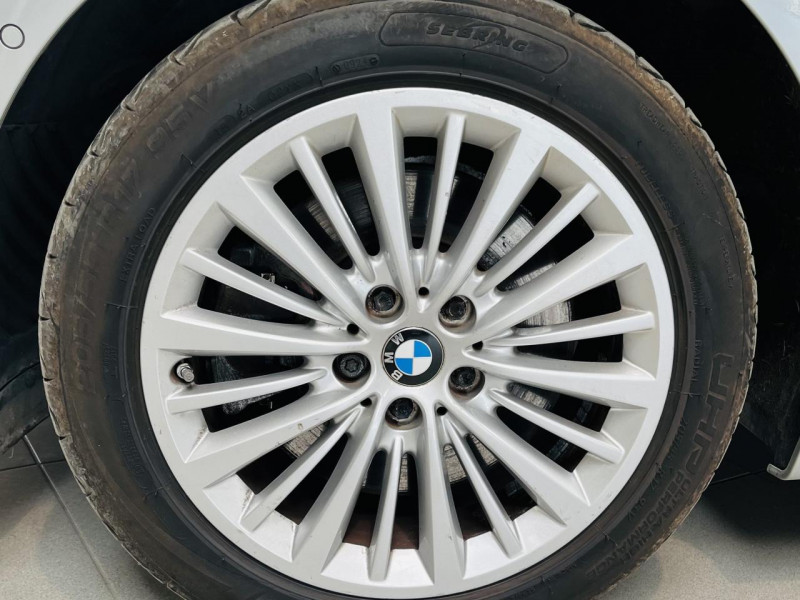 Photo 21 de l'offre de BMW SERIE 2 ACTIVE TOURER 225xe 224 F45 Luxury BVA à 14990€ chez Occasions Champenoises