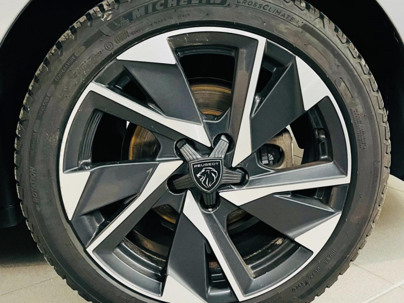 Photo 22 de l'offre de PEUGEOT 308 SW  BlueHDi 130ch S&S EAT8 Allure Pack à 18990€ chez Occasions Champenoises
