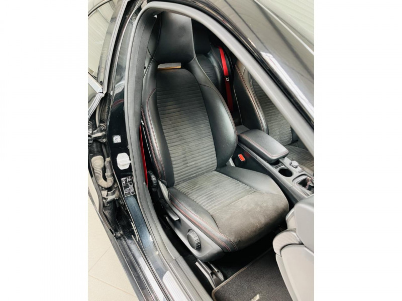 Photo 13 de l'offre de MERCEDES-BENZ CLASSE A 200 CDI BlueEFFICIENCY Fascination à 14990€ chez Occasions Champenoises