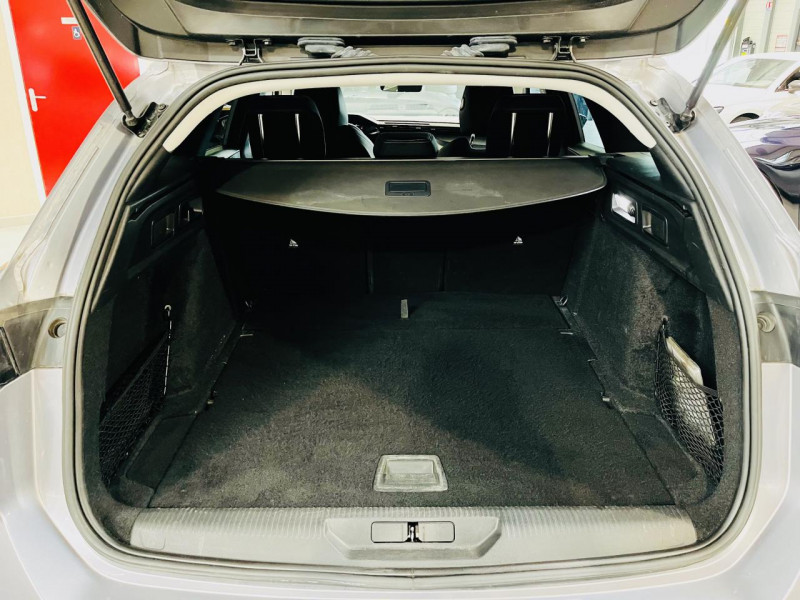 Photo 13 de l'offre de PEUGEOT 308 SW  BlueHDi 130ch S&S EAT8 Allure Pack à 16990€ chez Occasions Champenoises
