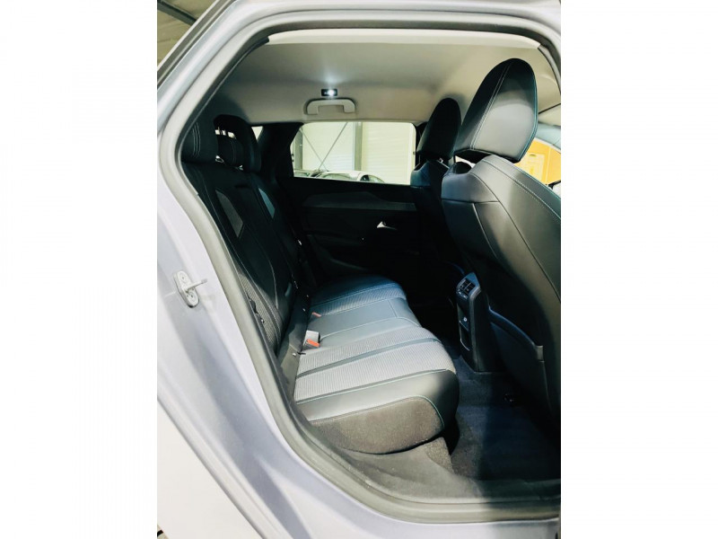 Photo 14 de l'offre de PEUGEOT 308 SW  BlueHDi 130ch S&S EAT8 Allure Pack à 18990€ chez Occasions Champenoises