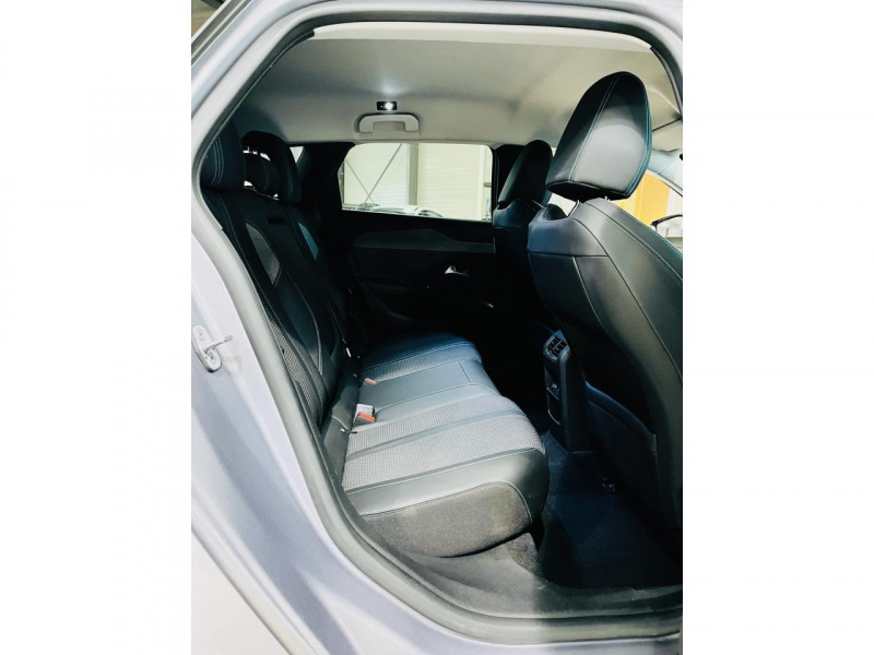 Photo 14 de l'offre de PEUGEOT 308 SW  BlueHDi 130ch S&S EAT8 Allure Pack à 16990€ chez Occasions Champenoises