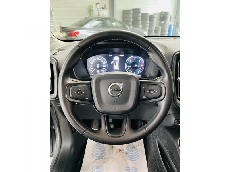 Photo 4 de l'offre de VOLVO XC40  D3 AdBlue 150 ch Momentum à 18490€ chez Occasions Champenoises