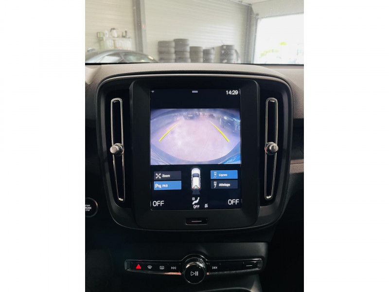 Photo 8 de l'offre de VOLVO XC40  D3 AdBlue 150 ch Momentum à 18490€ chez Occasions Champenoises